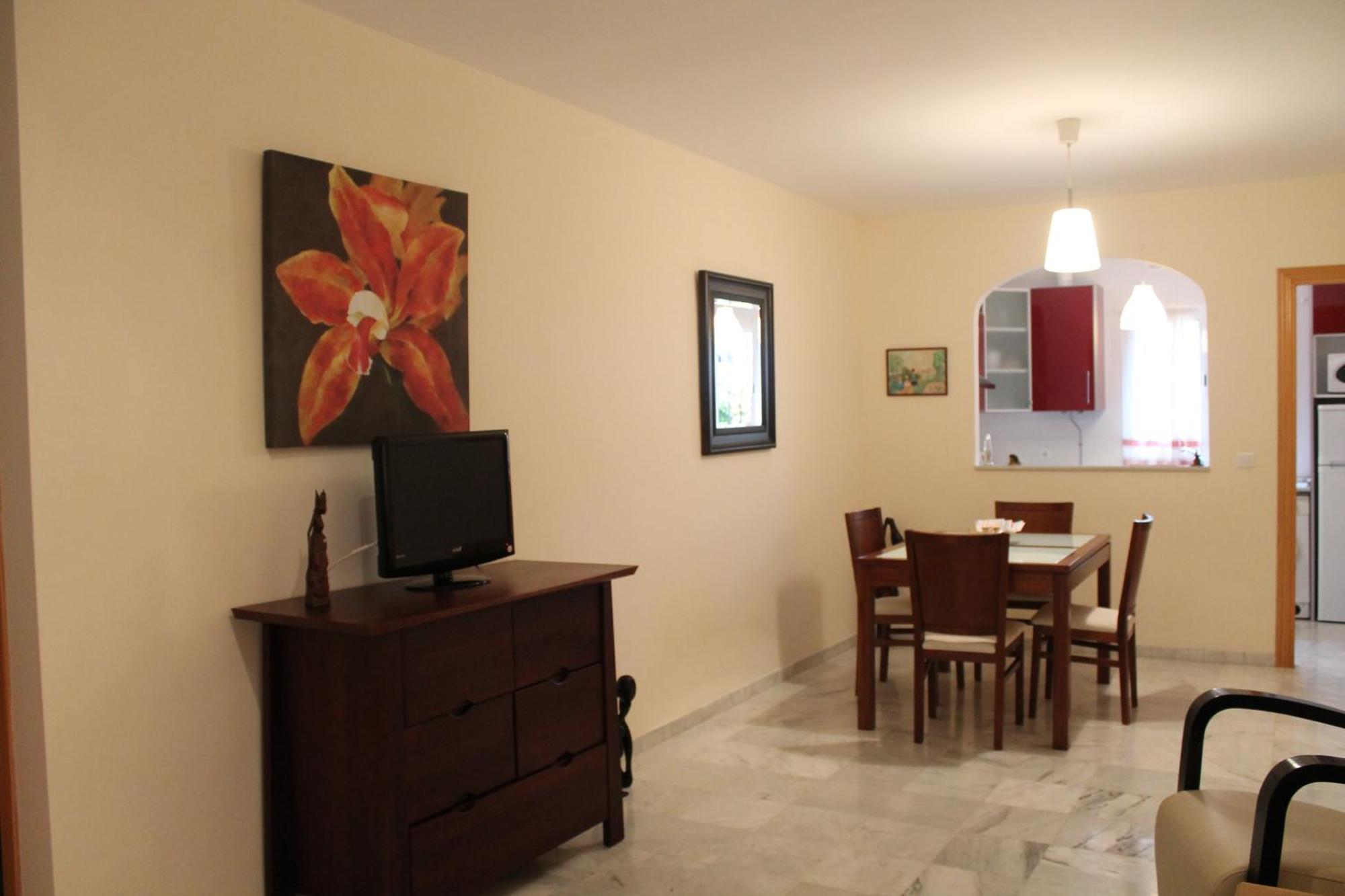 Apartamentos Turisticos Plaza Del Olvido Нерха Экстерьер фото